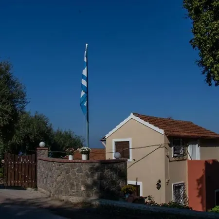 Beachfront Romantica Place Ground Floor Διαμέρισμα