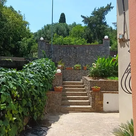 Apartament Beachfront Romantica Place Ground Floor *