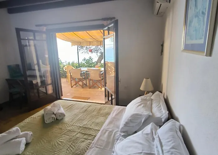 Apartman Beachfront Romantica Place Ground Floor Ajía Pelajía Hlomú